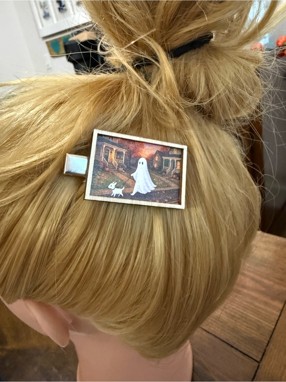 Ghost 👻 hair clip - Picture 2 of 2